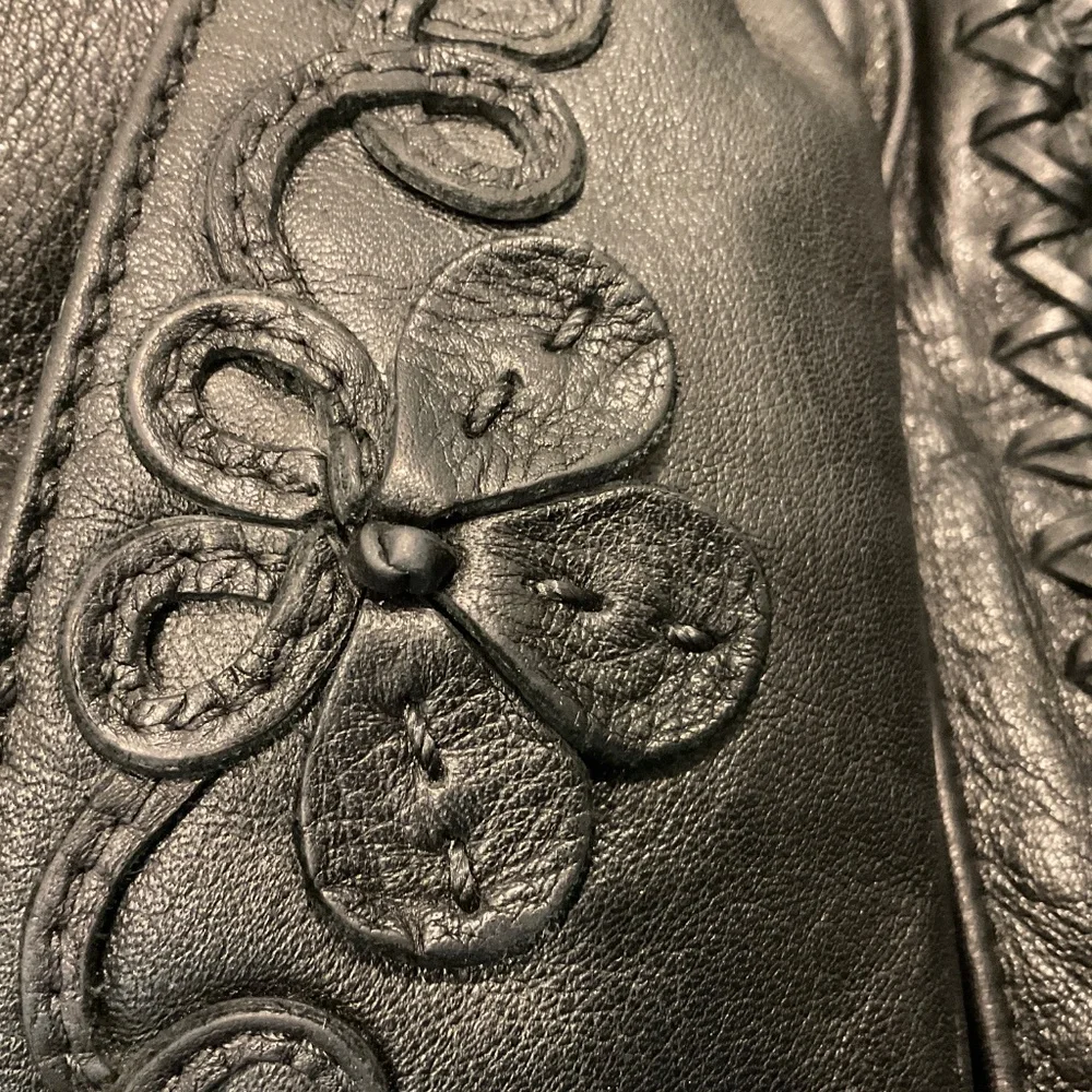 LOCKHEART Rare Black Leather Bag Floral Details